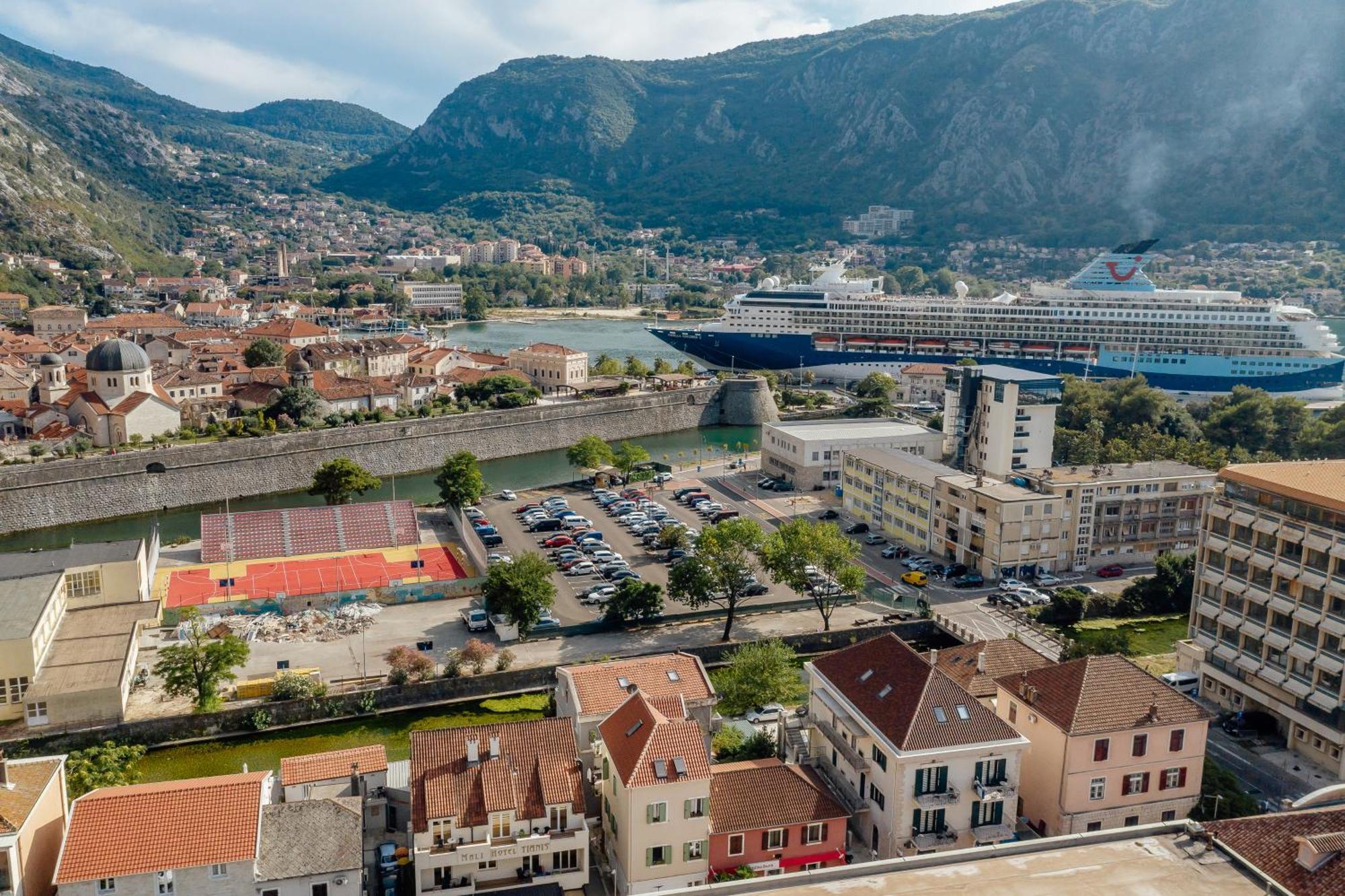 Kotor Central Point Eksteriør bilde